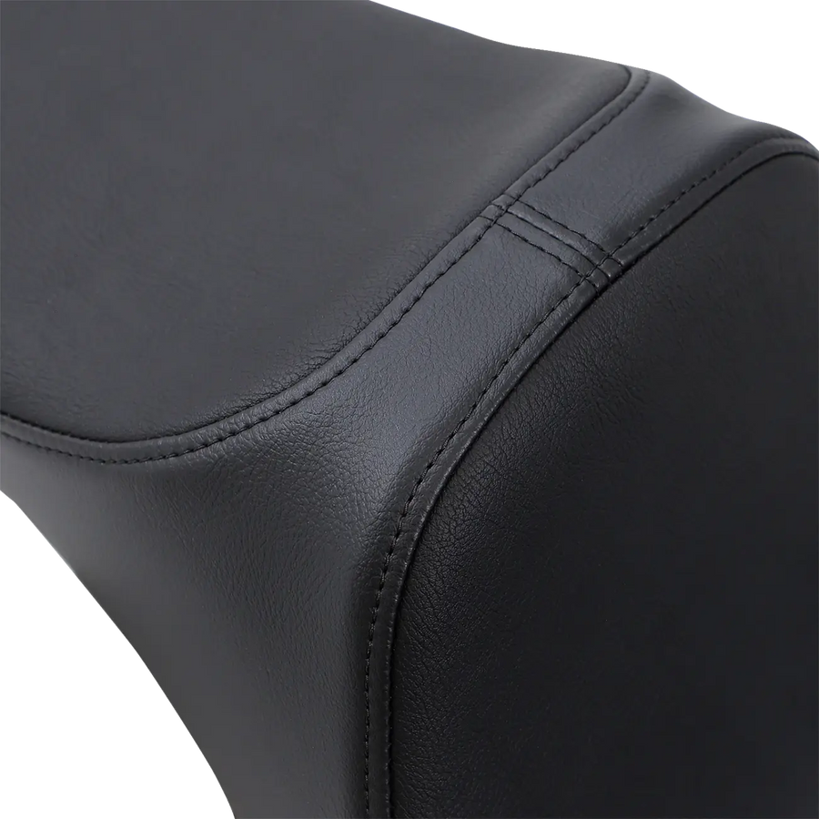 哈雷戴维森 Street Bob [DRAG SPECIALTIES] – Predator III 座椅