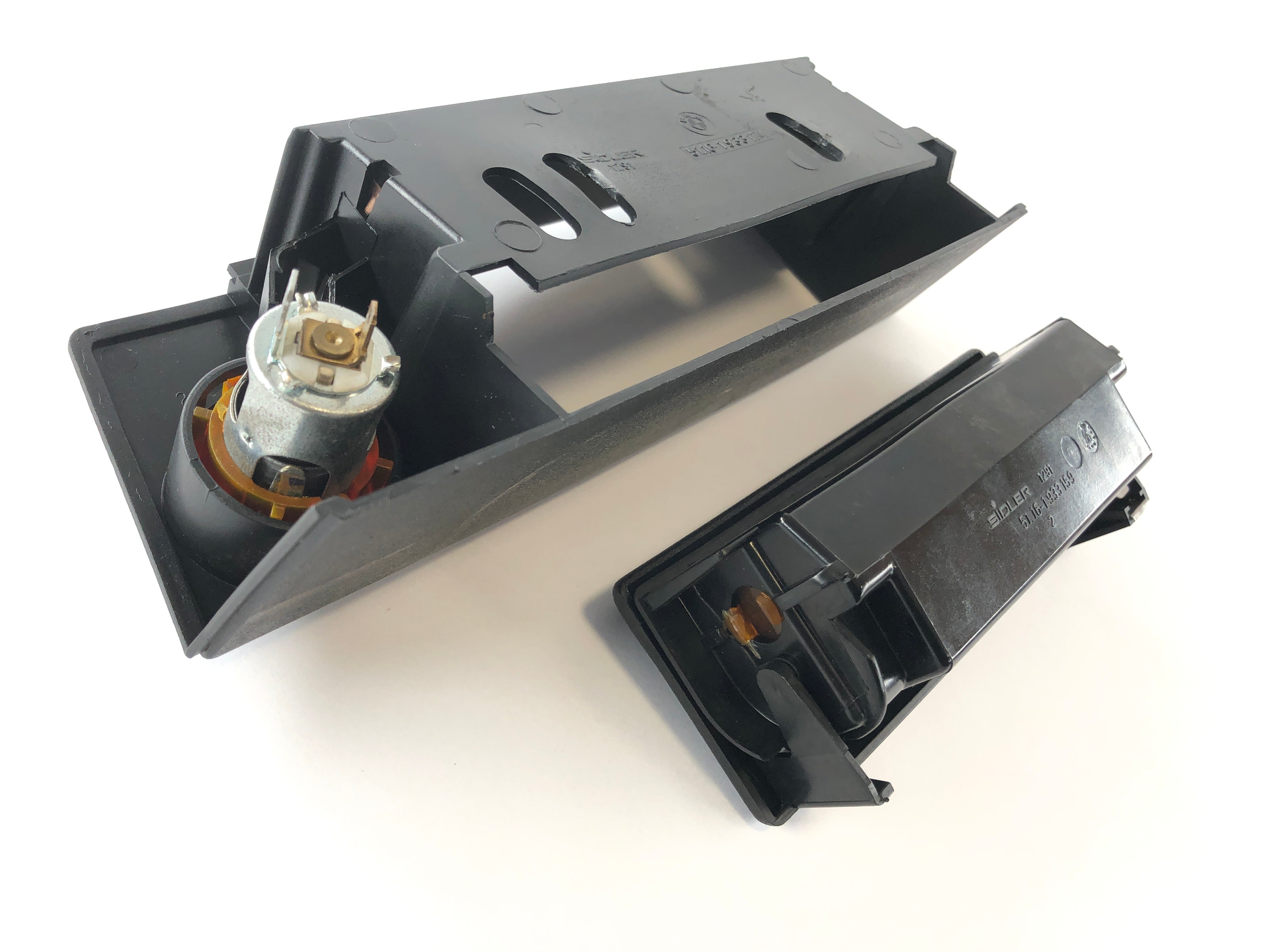 BMW M 535i E28 [1986] - Ashtray center console with lighter