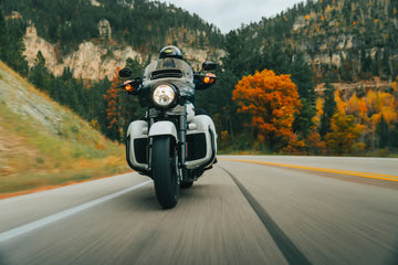 Harley-Davidson FXSBSE2 1800 Breakout CVO [2014] – AXEO Softail esivedrustus – pilt 2