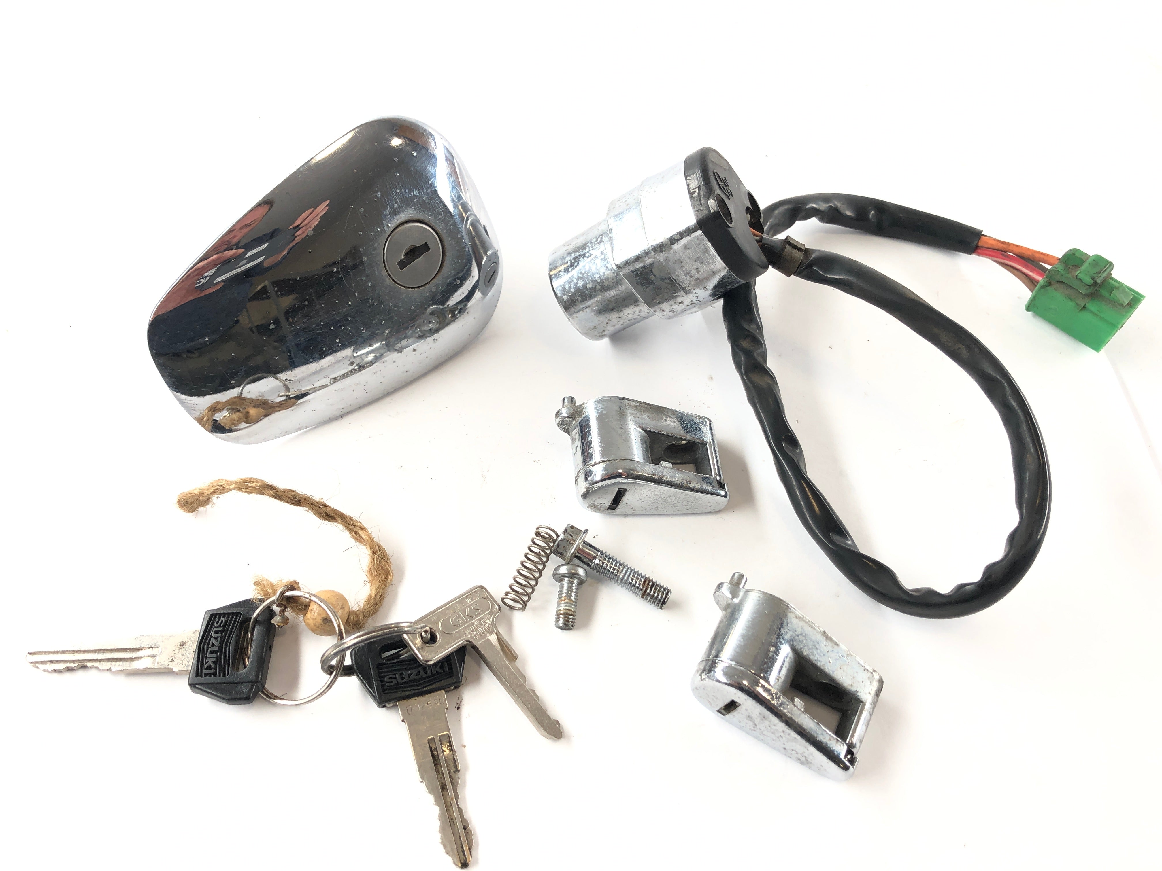 Suzuki vs 1400 Intruder VX51L [1996] - Palace Set Tank Lock Lock Lock