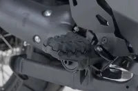 Suzuki GSF 1250 [SW-MOTECH] – EVO Fußrasten-Satz