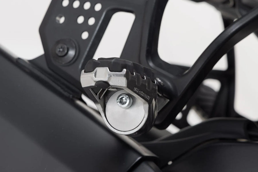 Harley Davidson Pan America 1250 [SW-MOTECH] — подставка для ног Evolution