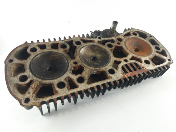 Suzuki GT 750 [1973] - sylinterinpää