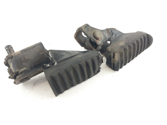 Honda NX 650 Dominator RD02 [1992] - Footrests's Driver's Footrests vlevo a vpravo