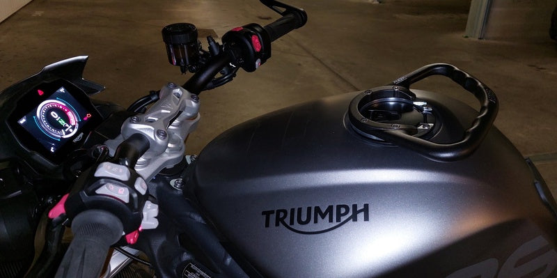 Triumph Speed Triple 1200 Rs [A-SIDER] - AI-SIDER タンクグラブハンドル