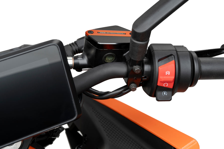 KTM 390 DUKE [2025] – Front bremsevæskebeholderlokk – svart