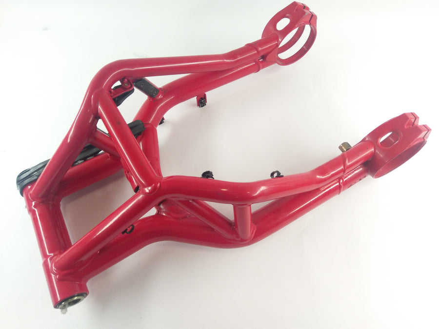 Benelli TNT 1130 Sport [2002] - tagumine swingarm