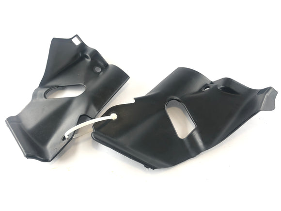 Triumph Tiger 900 T400 [1998] - Bekleding voor carburateur links en rechts