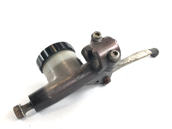 ホンダCJ 360 T [1980]  - フロントハンドブレーキポンプのブレーキポンプはオーバーホールする必要があります