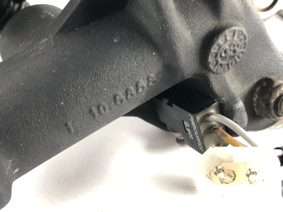 Aprilia Mille RSV 1000 ME [1999] - Styret til høyre på høyre bremsepumpe