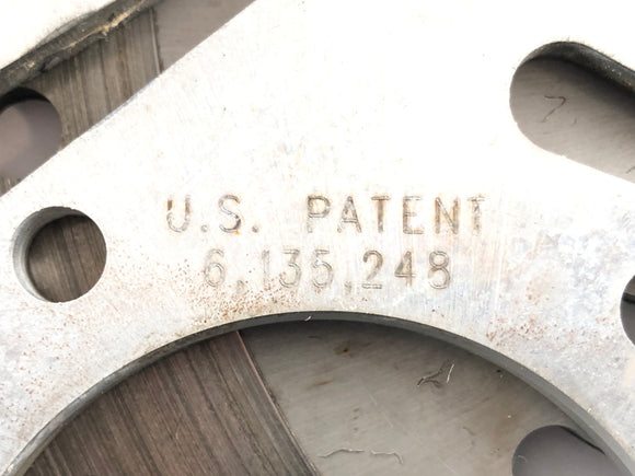 Can на Spyder SM5 [2009] - Тормозные диски установили пару впереди