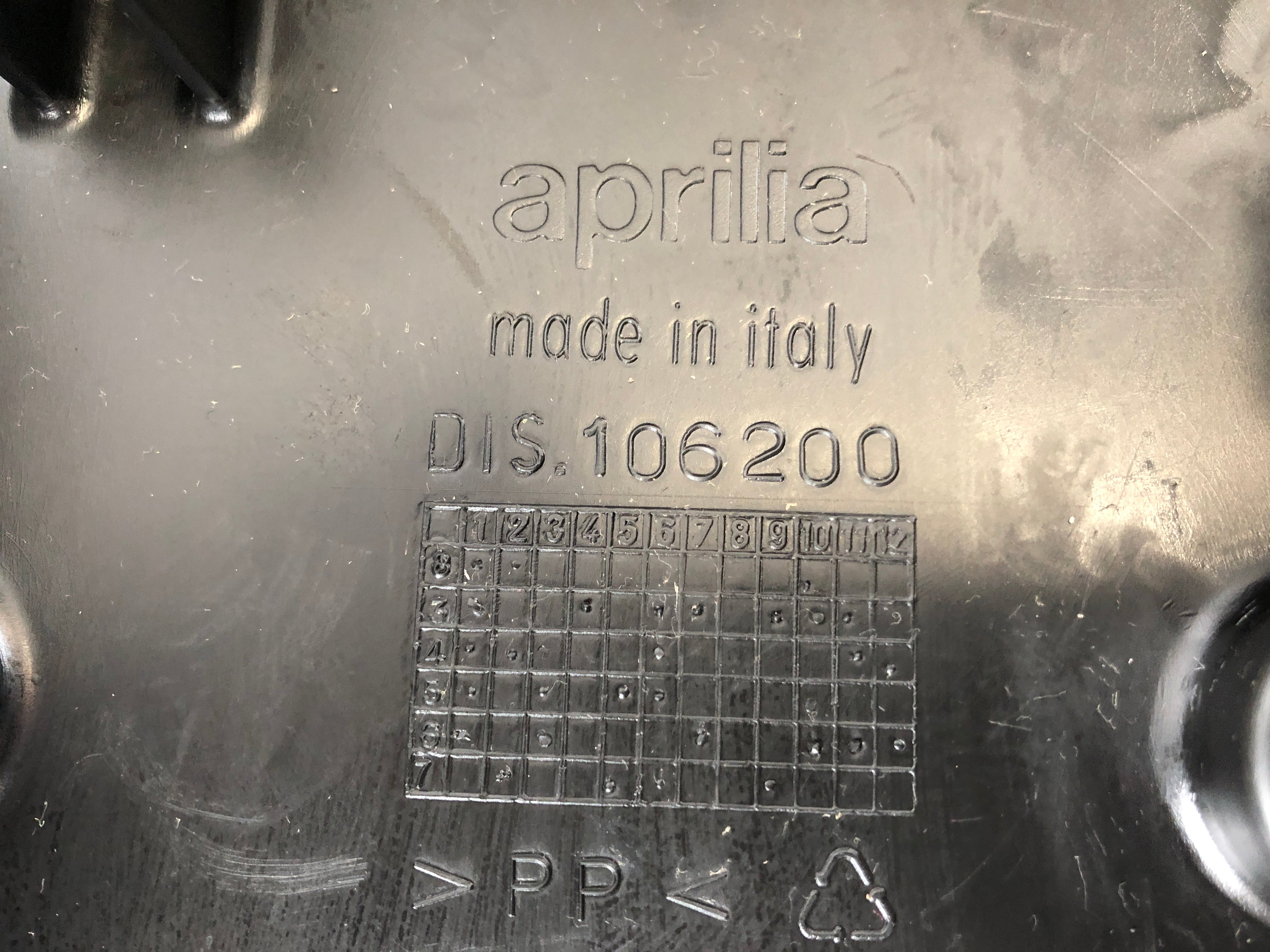 Aprilia RSV 1000 RR Factory [2009] - Underground of the Inside Cladding of Splash Protection