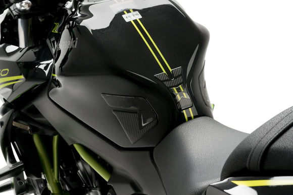 KAWASAKI Z 650 [2025] – Spezifischer Tankschutz – Carbon look
