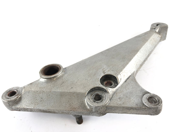 Kawasaki Z 750 E KZ750E [1981] - Footrest holder right