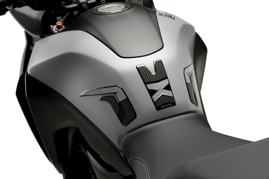 YAMAHA TRACER 7 GT [2024] – Protection de réservoir spécifique – Look carbone
