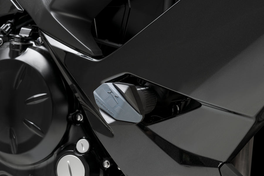 KAWASAKI NINJA 650 [2025] – Crash Pads R19 – Black