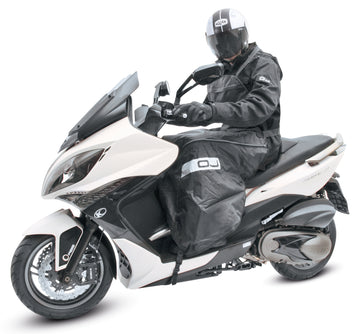 UNIVERSAL UNIVERSAL UNIVERSAL – Maxi scooter benbetræk – Sort