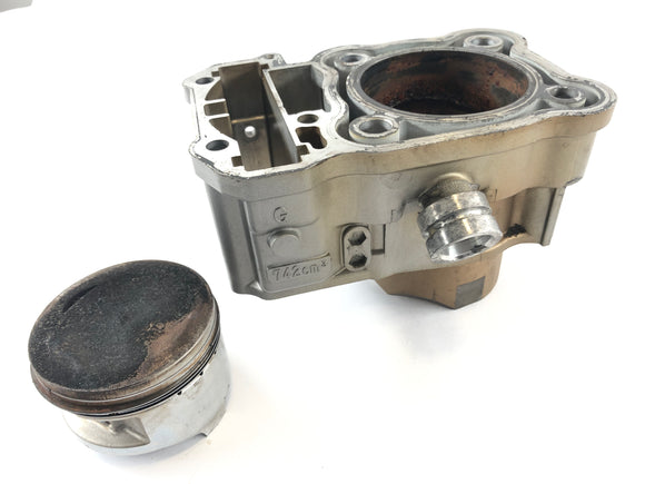 Honda XRV 750 Africa Twin RD04 [1993]  - ピストンシリンダー付きのシリンダー