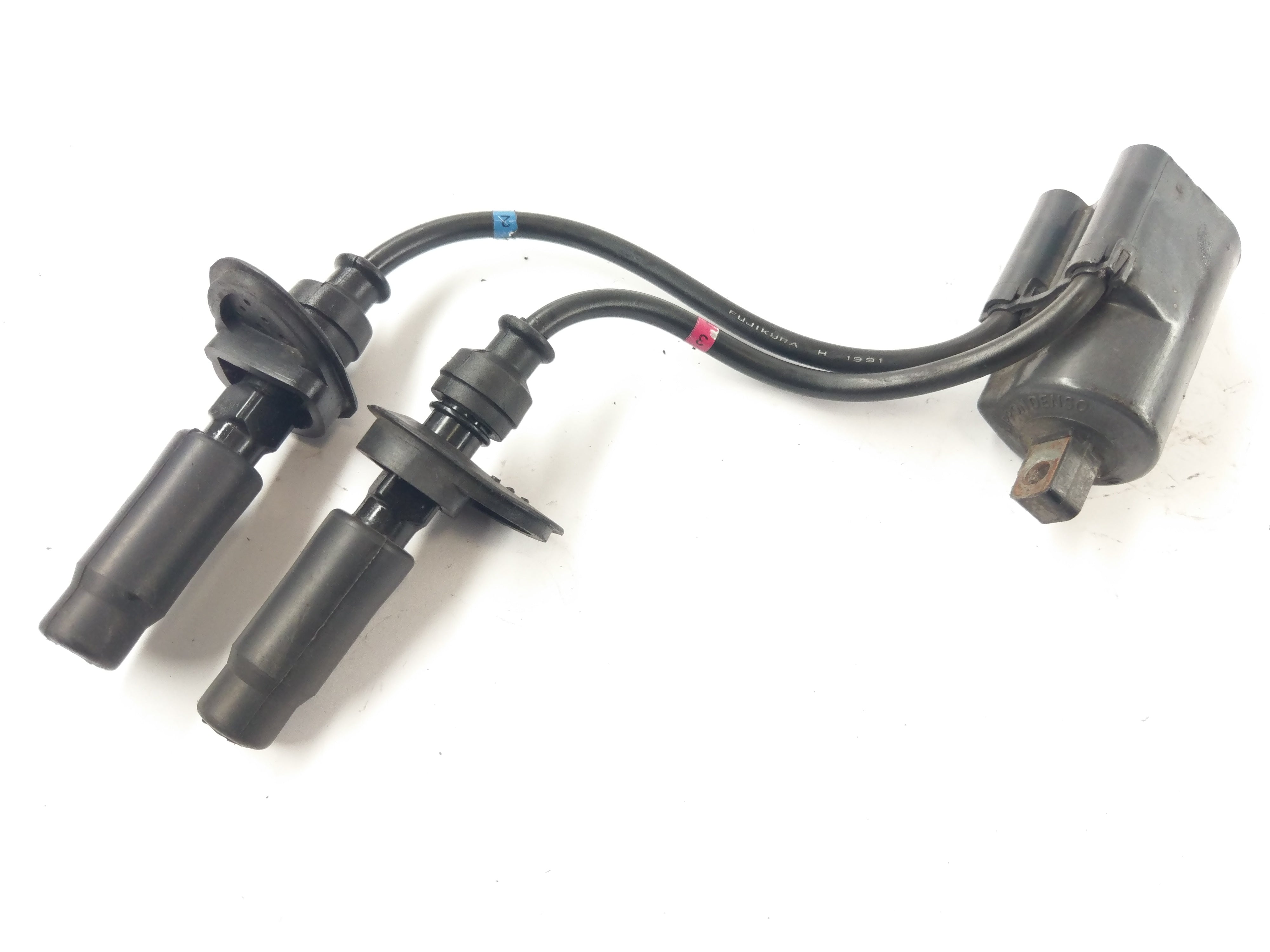 Suzuki GSXR 1100 GV73A [1992] - Ignition coil with spark plug connector