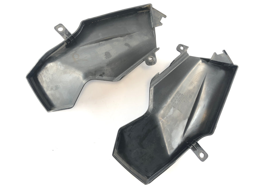 Moto Guzzi Norge 1200 LP [2006] - Limpeza na parte traseira direita e esquerda