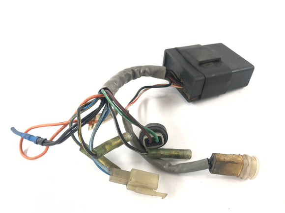 Yamaha DT 125 4BL [1999] - Controle de saída da unidade de controle de peça de parte do imposto