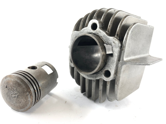 Moto Guzzi Guzzino 65 [Hispania Motoleggera] - Zylinder mit Kolben