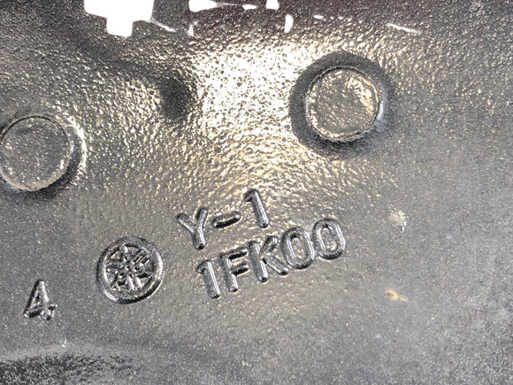 Yamaha V -Max 1200 2en [1997] - Tankbekleding aan de rechterkant