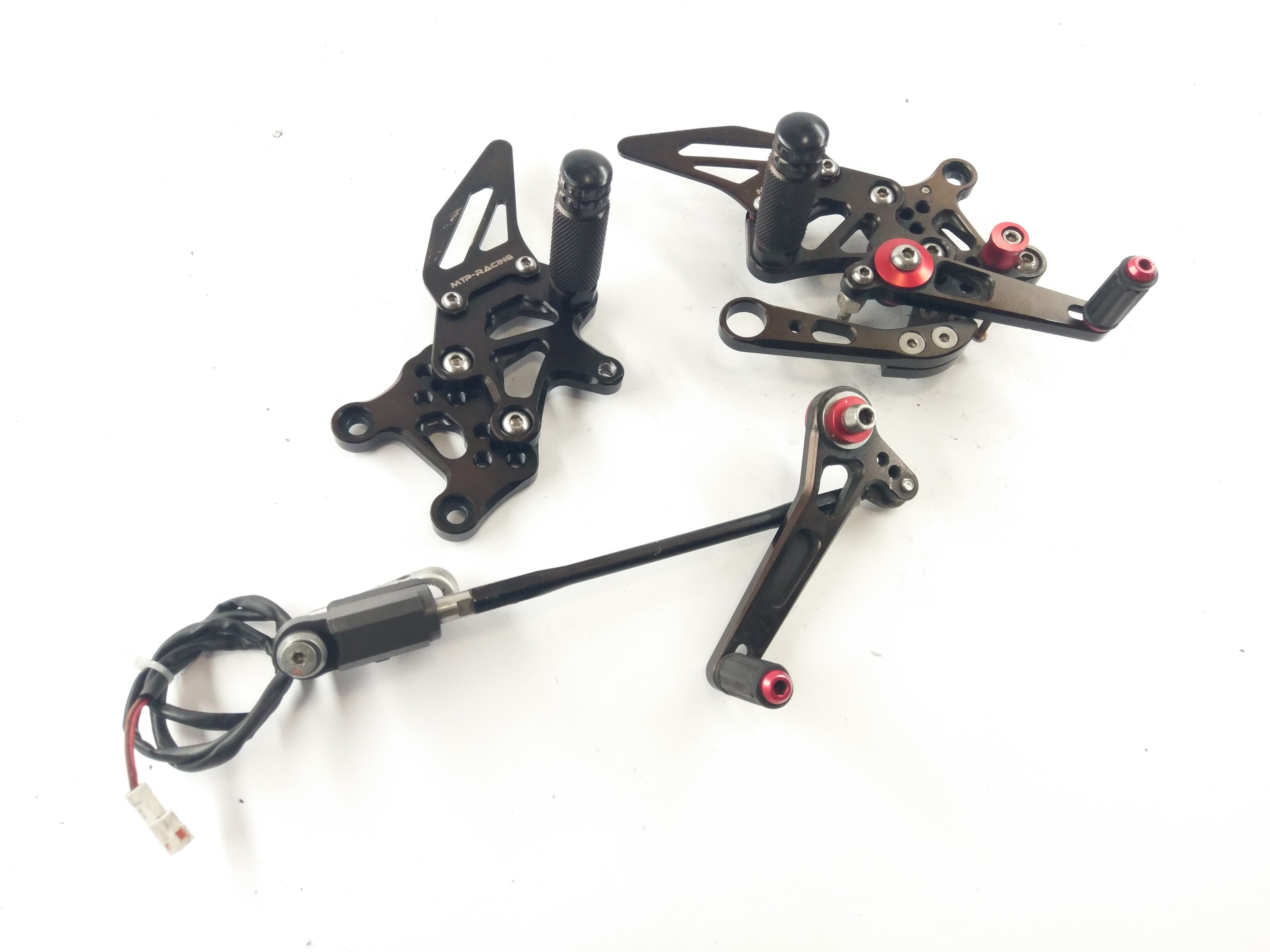 Aprilia RSV4 1000 RK [2010] - MTP Racing footrest system with Quickshifter shift linkage