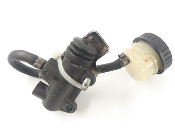 BMW R 1150 R R21 [2001] - Bomba de freno en la parte posterior con controlador de compensación