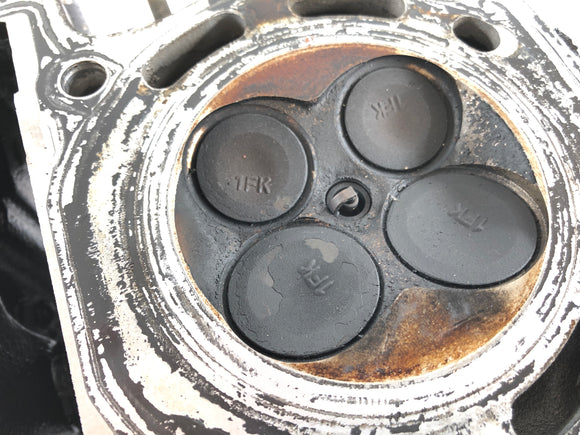 ヤマハv -max 1200 2en [1997]  - 前のシリンダーヘッド