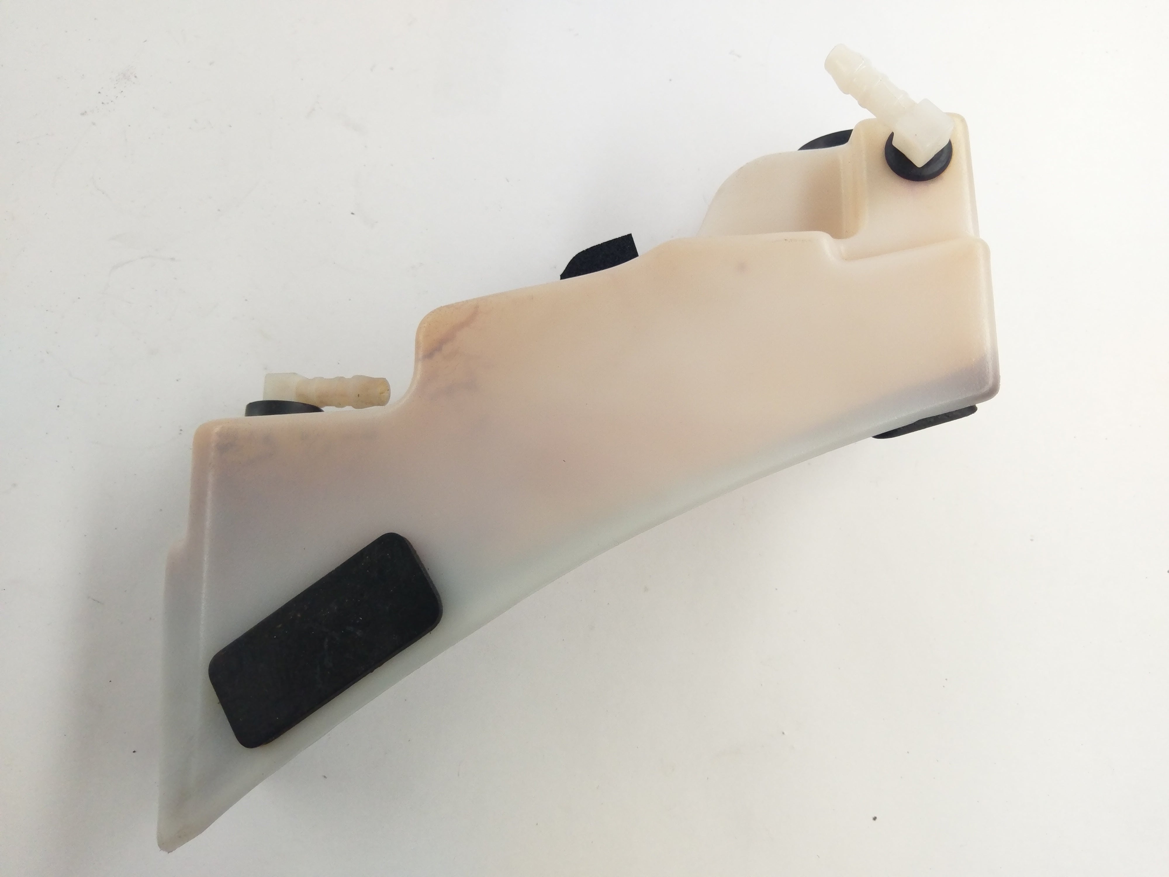 Triumph Daytona 955i T595N [2002] - Coolant tank expansion tank