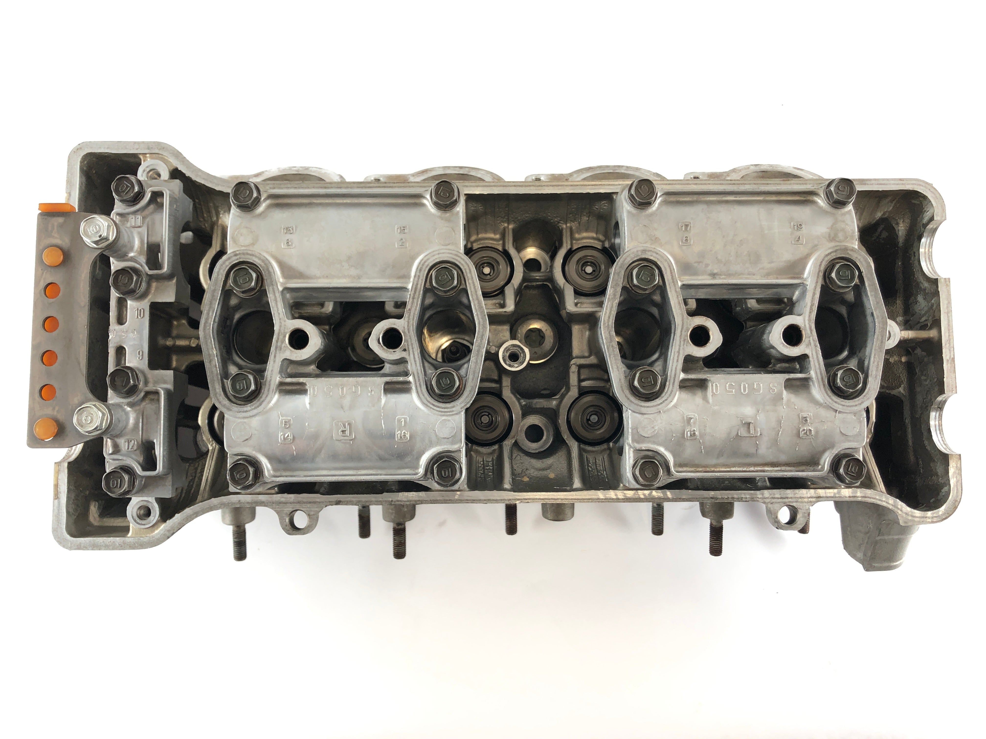 Honda CBR 1000 RR SC57 [2006] - Cylinder head