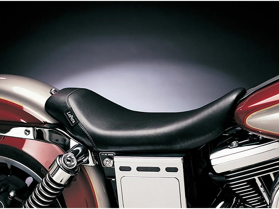 Harley Davidson FXDWGI [2004-2005]-Sólové sedadlo na kosti hladké černé vinyl