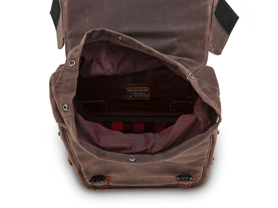 Harley Davidson-Voyager -lattia-Satta Pocks Dark Oak