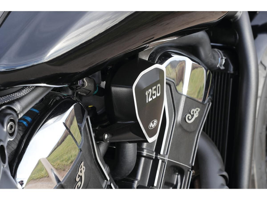 Harley Davidson Indian Scout [2025-2025] -Lateral V-dekker svart anodisert