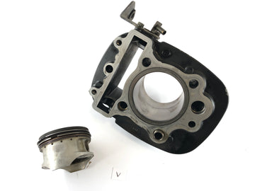 Yamaha XVS 650 Drag Star 4VR [1997] - Cylinder med stempler foran - 0