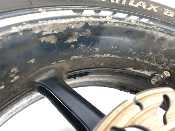 Yamaha YZF R1 RN12 [2005] - Rear wheel rim with paint damage