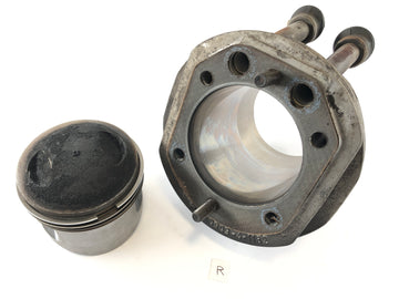 BMW R 100 RT [1979] - válec s písty napravo