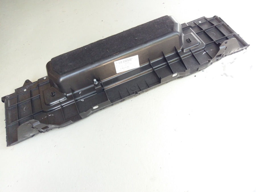 Porsche Panamera Turbo [2010] - Werkzeuchfach Kofferraum Teppich Warndreick 970551251046B0