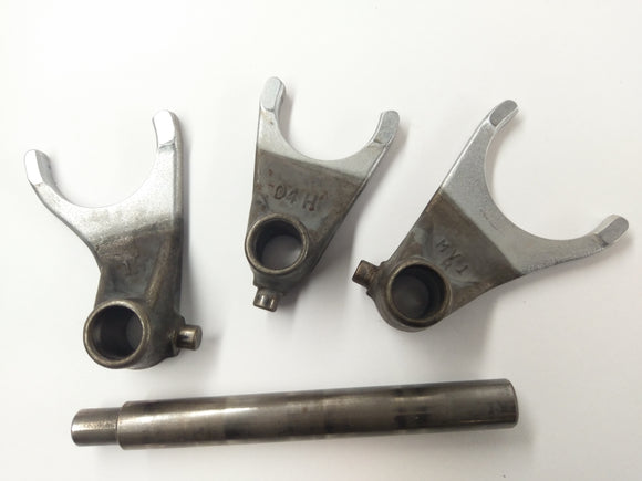 Honda XRV Africa Twin 750 RD07 [1997] - Kytkinhaarukkapiirin haarukat