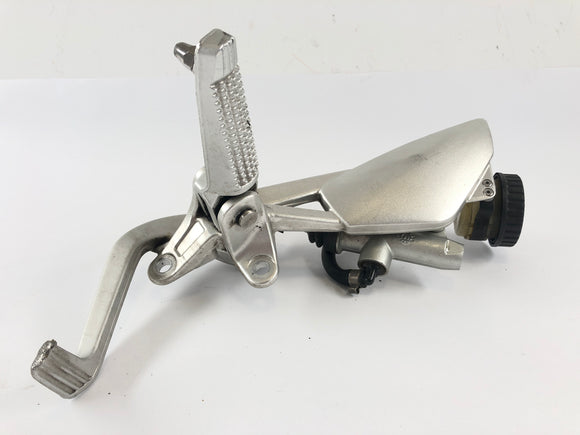 BMW K 1300 R [2010]  - 带刹车泵和制动踏板