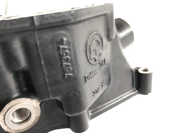 BMW R 1200 RT [2004] - цилиндр с поршнями на правых поршневых кольцах дефектные