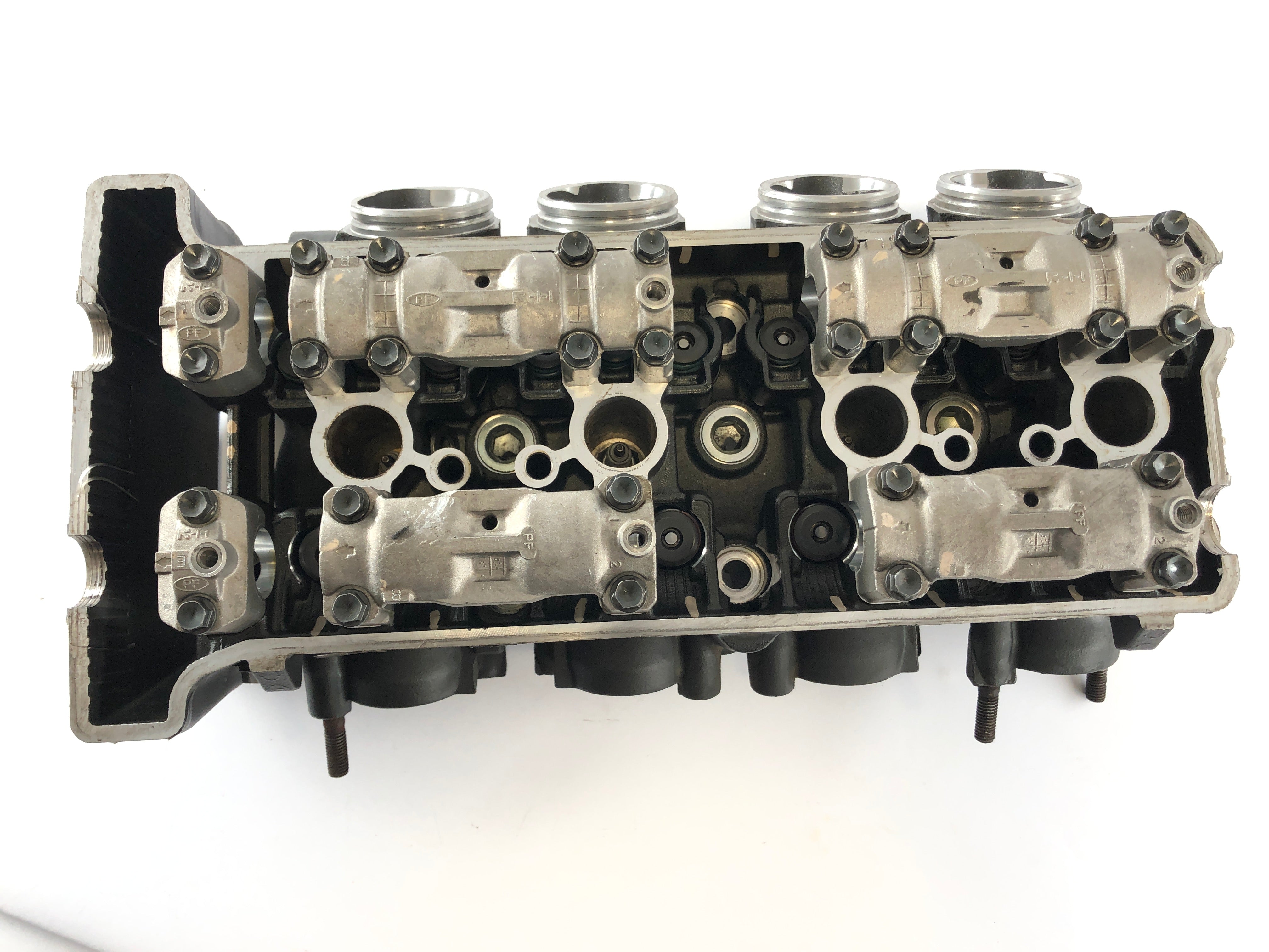 Yamaha YZF R1 RN12 [2005] - Cylinder head