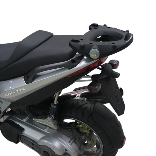 Gilera Nexus 125 - 250 - 300 - 500 [GIVI] - Topcase Träger für MONOLOCK® Koffer mit MONOLOCK® Platte