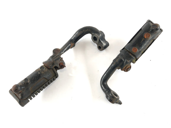 Honda CJ 360 T [1980]  - ホルダーが左右にドライバーのフットレスト