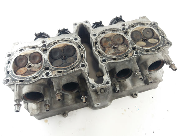 Honda CBR 1000 F SC24 [1991] - головка цилиндра