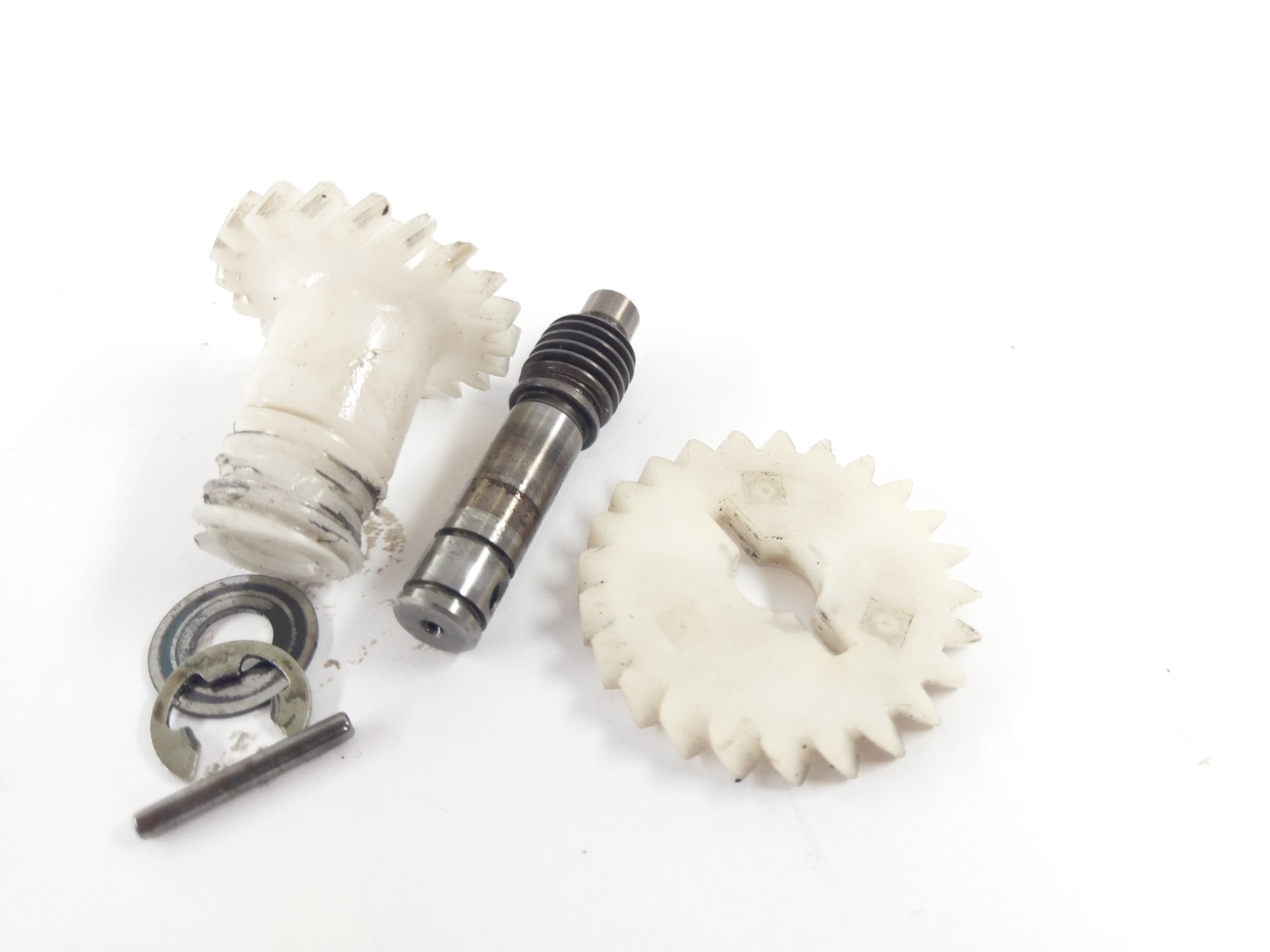 Yamaha DT 125 DE03 [2003] - Oil pump gears