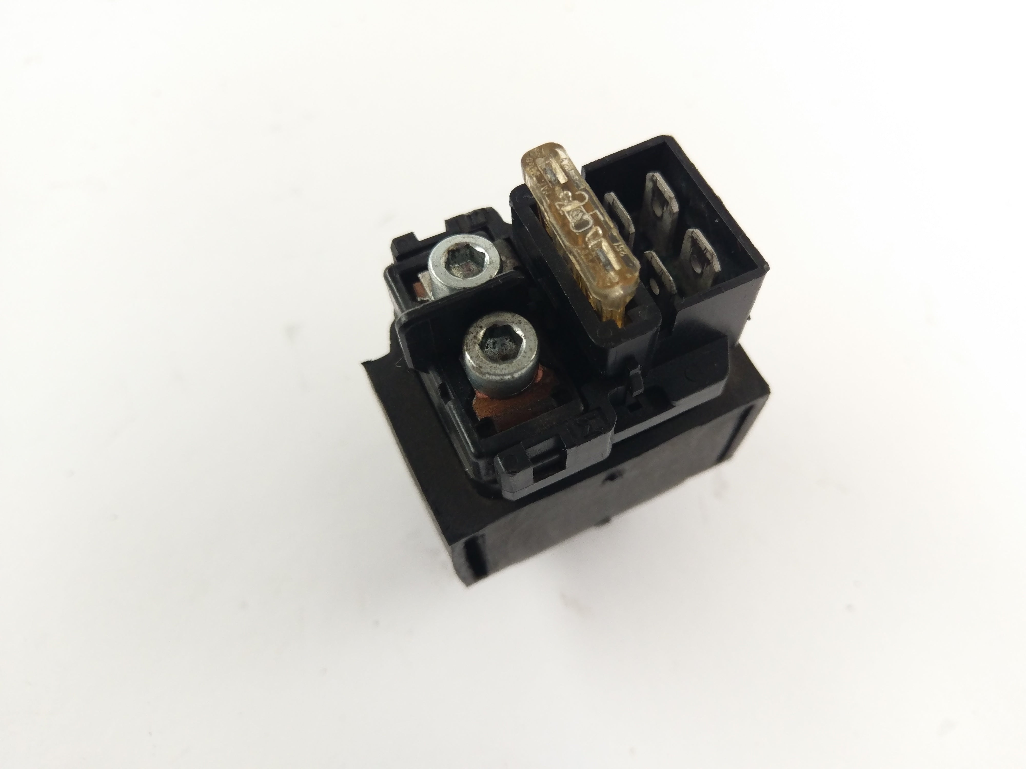 Honda CBR 900 RR SC28 [1993] - Starter solenoid valve