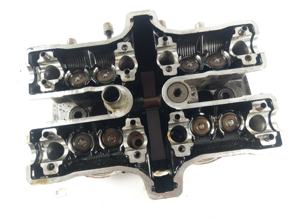 ヤマハv -max 2we-シリンダーヘッド