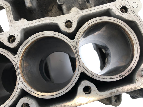 BMW K 1200 RS [2001] - Cilinder met zuigermotorbehuizing